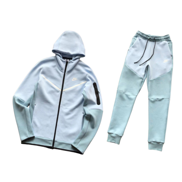 TECH FLEECE – TEAL 2025