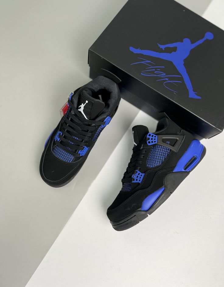 Jordan 4 Thunder Blue