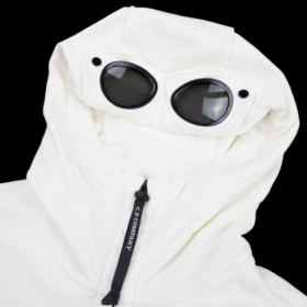 cp-company-diagonal-raised-fleece-goggle-full-zip-hoodie-off-white-103-p3849-7484_medium-PhotoRoom.png-PhotoRoom
