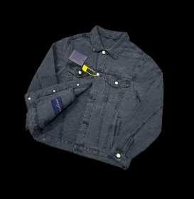 e4d17b61-Photoroom